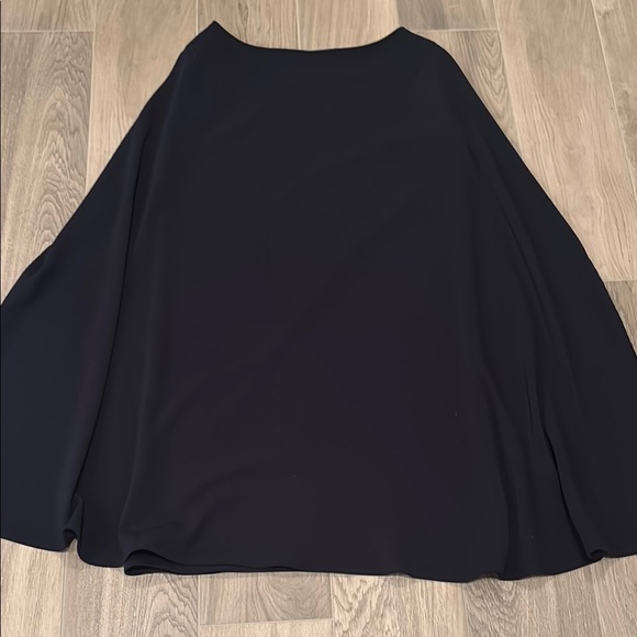 Issue Black Long Sleeve Dress With Cape Size M - Picture 2 of 3